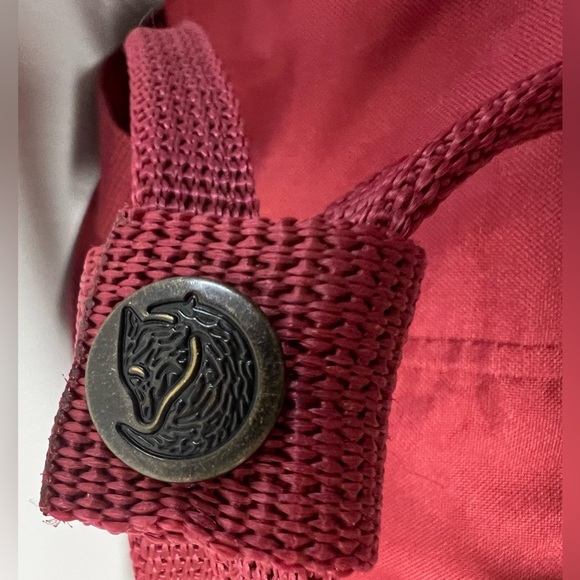 Fjallraven Kanken Scandinavian Classic Large Red Work Travel Reflective Backpack - Picture 10 of 16